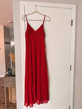 NWT Michael Kors Red Pleated Maxi Dress – Size Medium